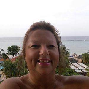 Meet your Posher, Barbie